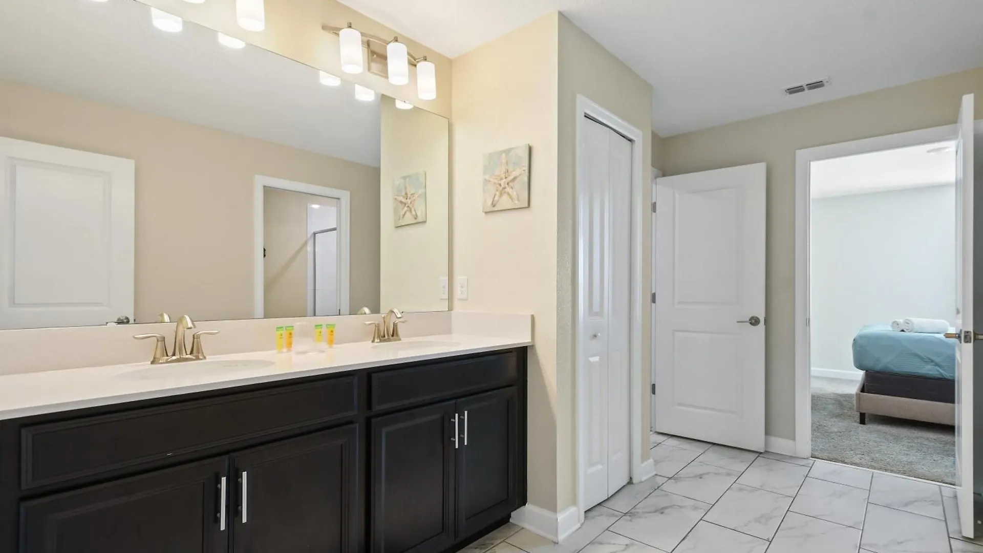 Spacious Retreat With Pool, Spa & Themed Rooms Orlando Holiday home